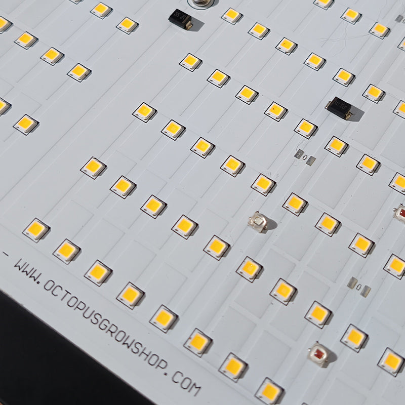 OG BOARD PANNEAU LED COMPLET CROISSANCE/FLORAISON 480w + DRIVER MEANWELL